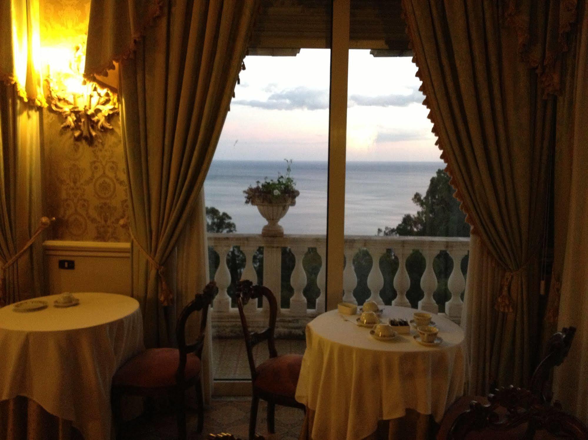 Riis Hotel Taormine